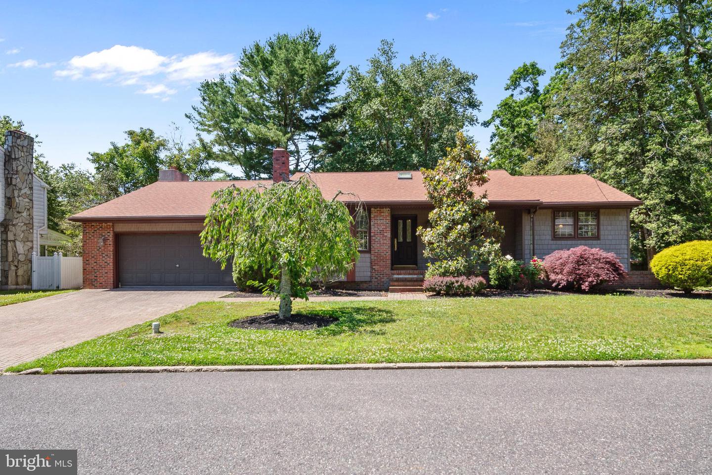 120 E Oakcrest Ave