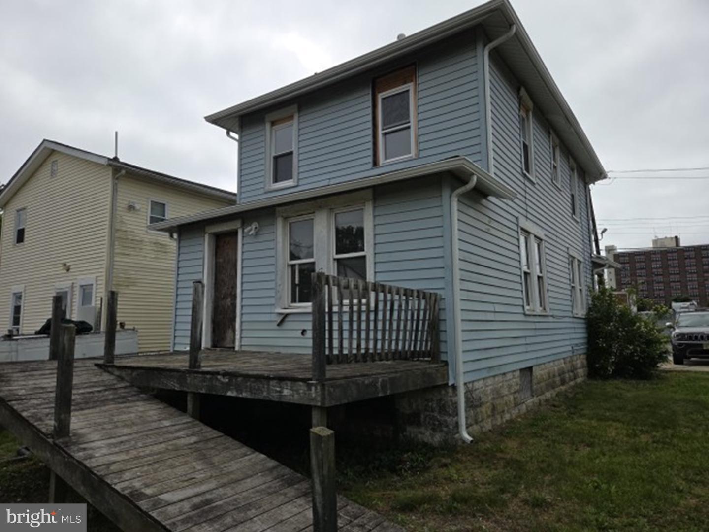 132 N Franklin Blvd