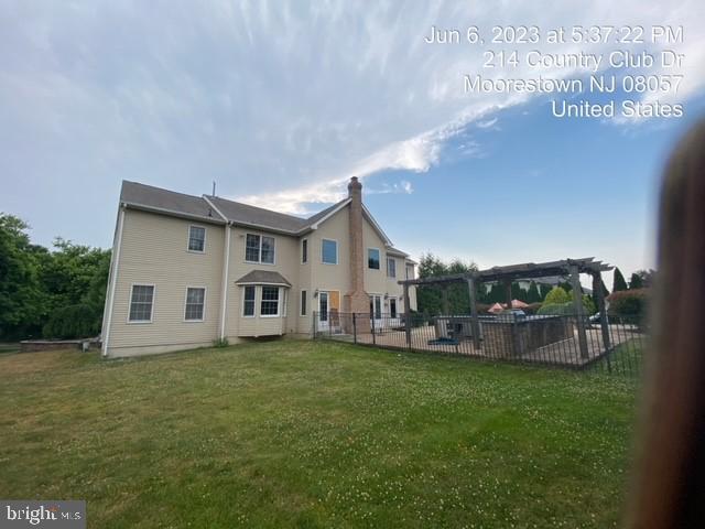 214 Country Club Dr
