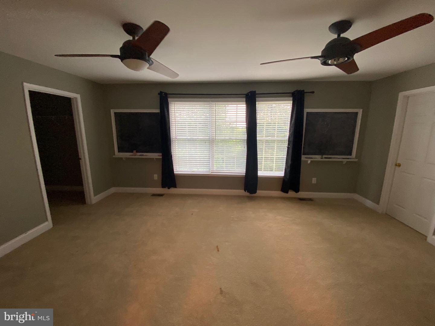 214 Country Club Dr