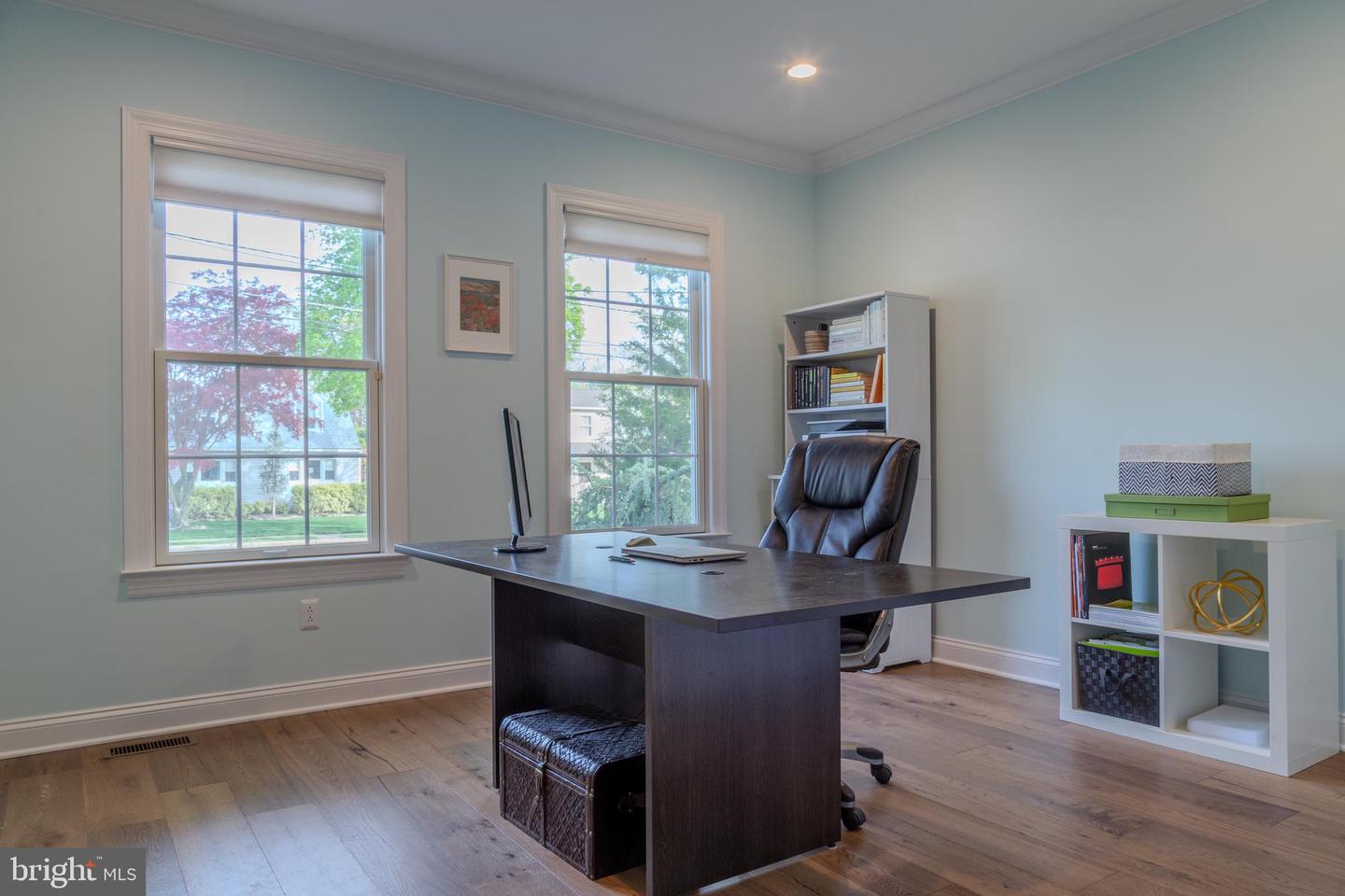 33 Evesham Ave