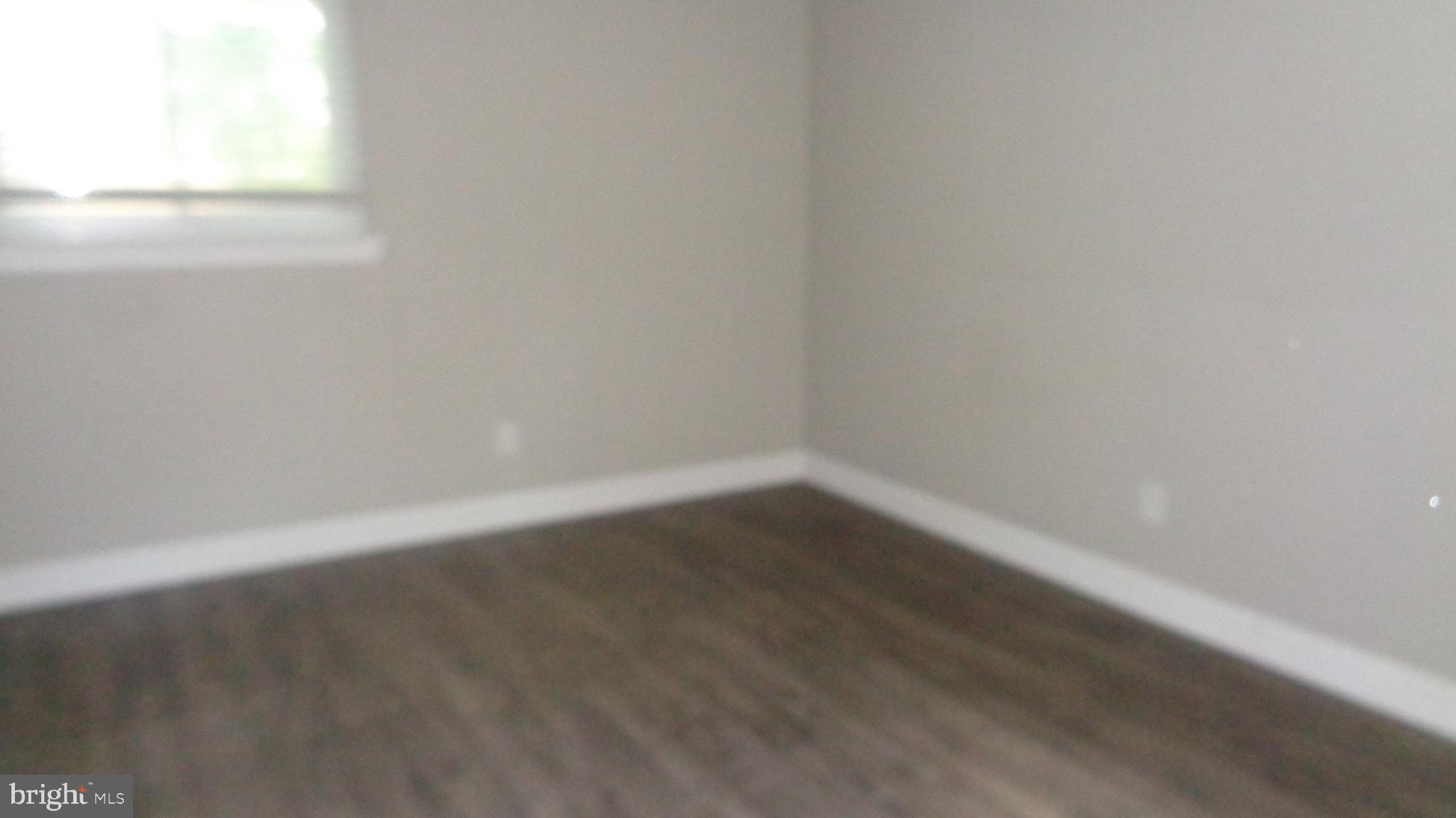 27 Sandal Ln