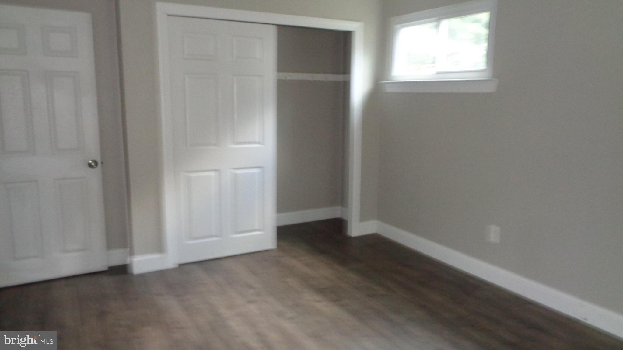 27 Sandal Ln