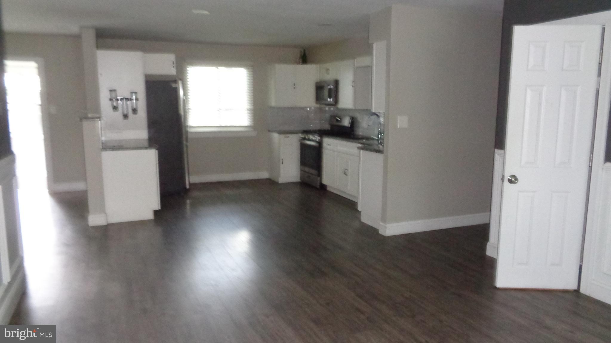 27 Sandal Ln