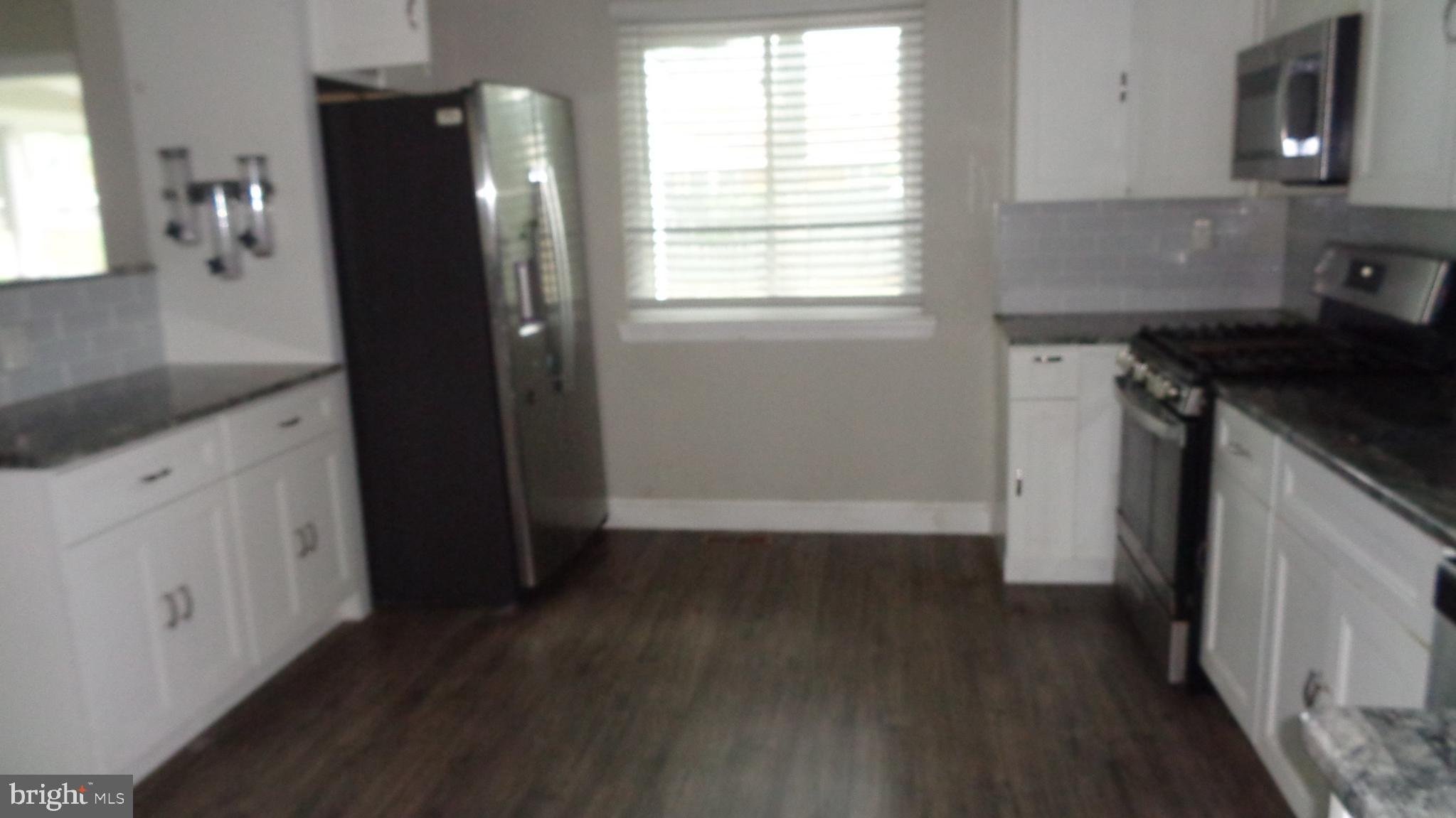 27 Sandal Ln