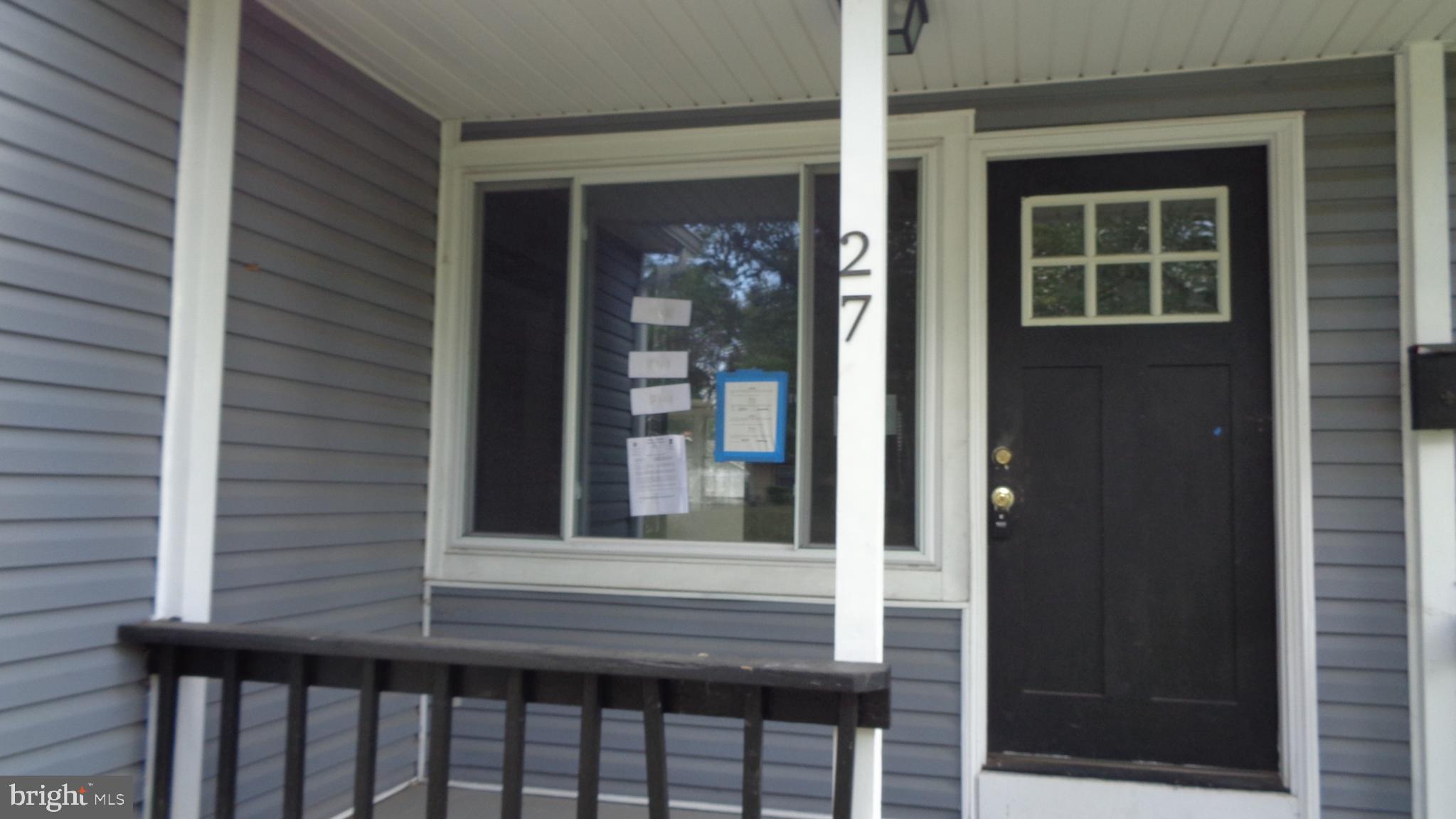 27 Sandal Ln