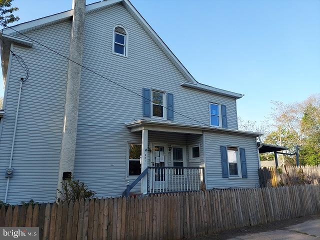 501 4th St N