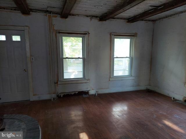 501 4th St N