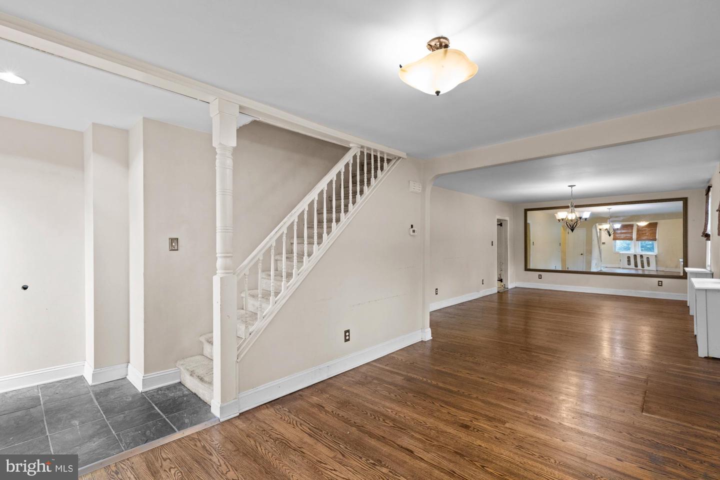 800 W Wood Ave