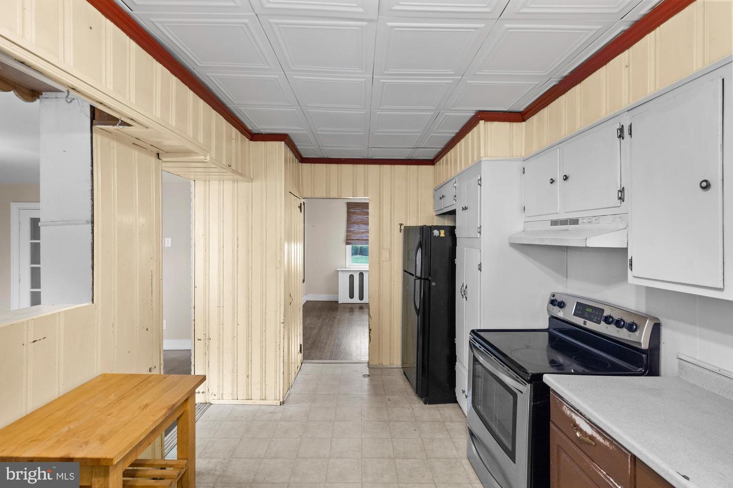 800 W Wood Ave
