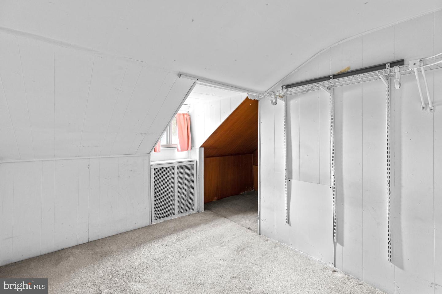 800 W Wood Ave