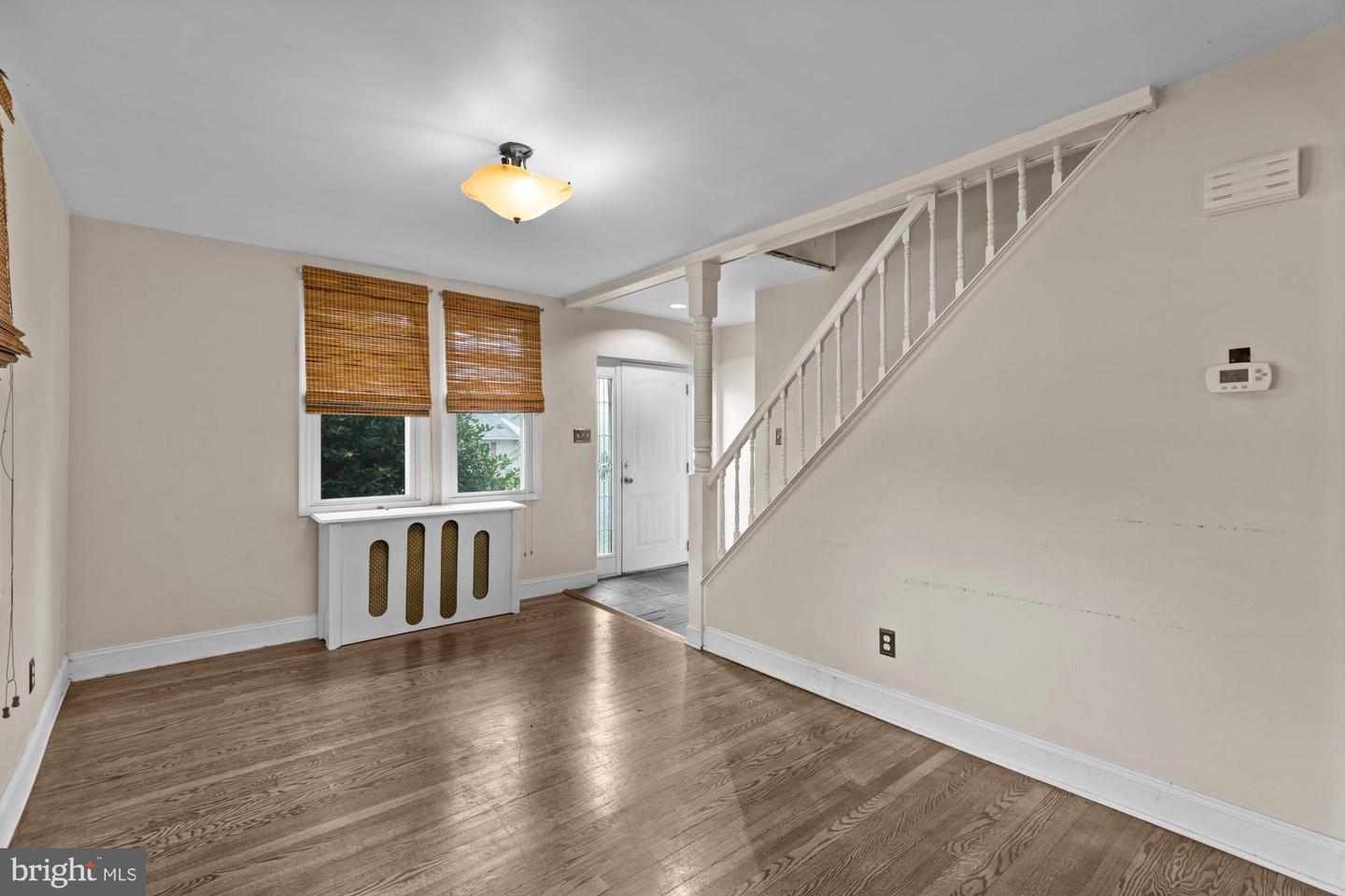800 W Wood Ave