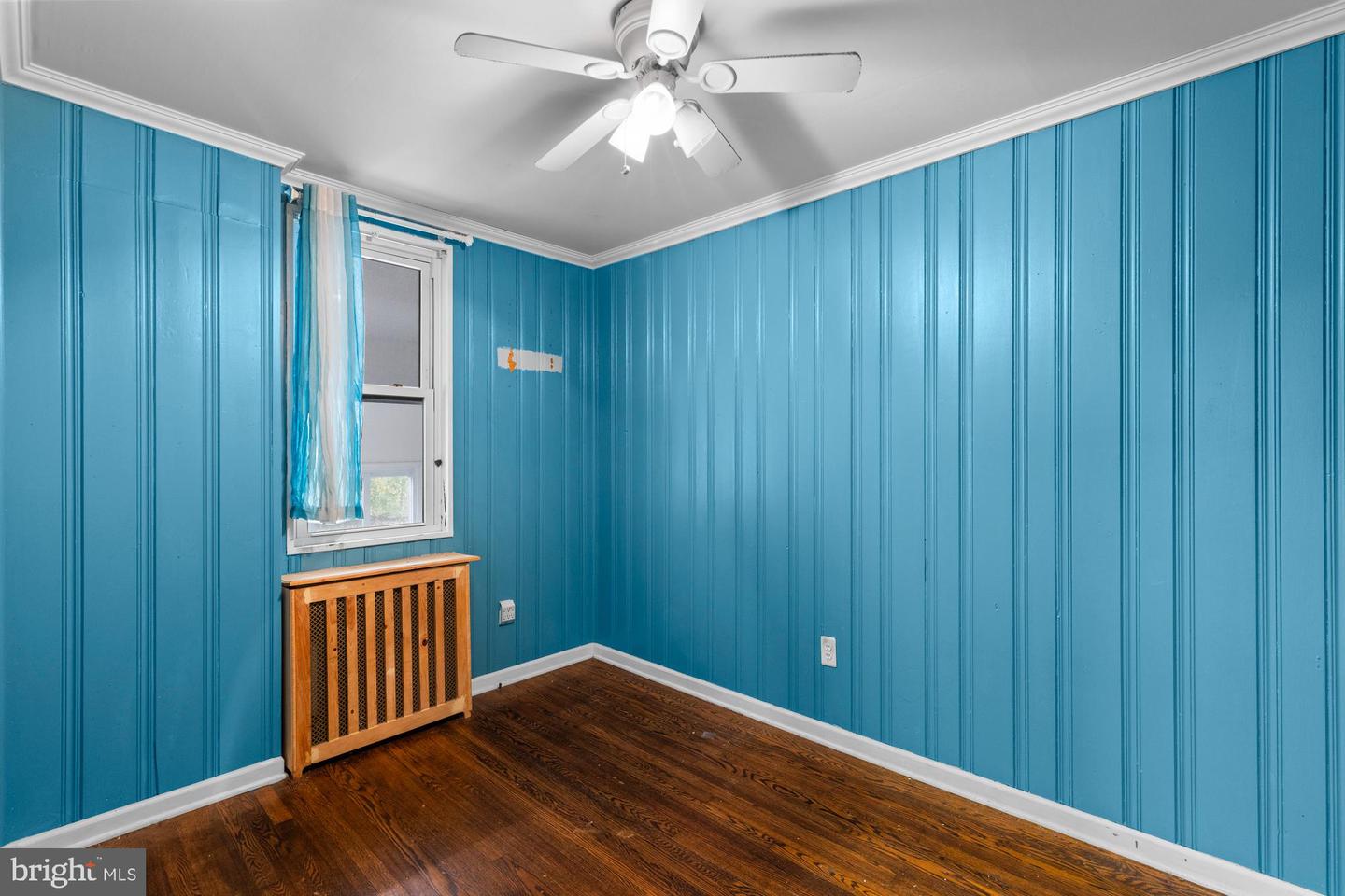 800 W Wood Ave