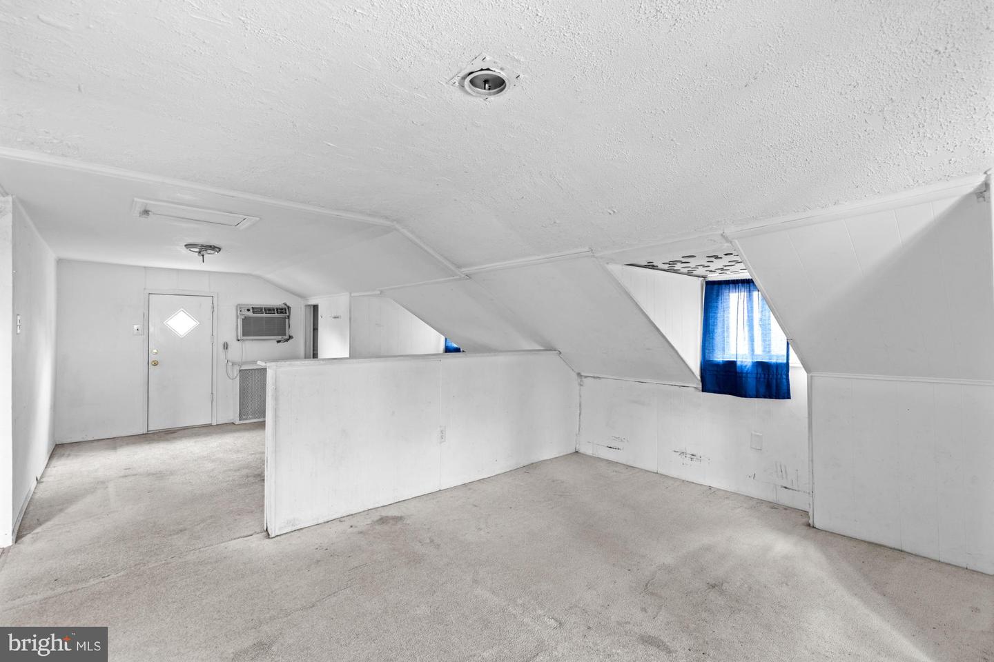 800 W Wood Ave
