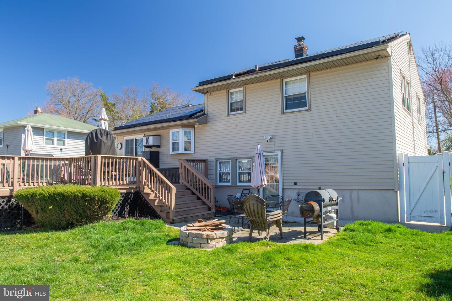 1009 Pinebrook Rd