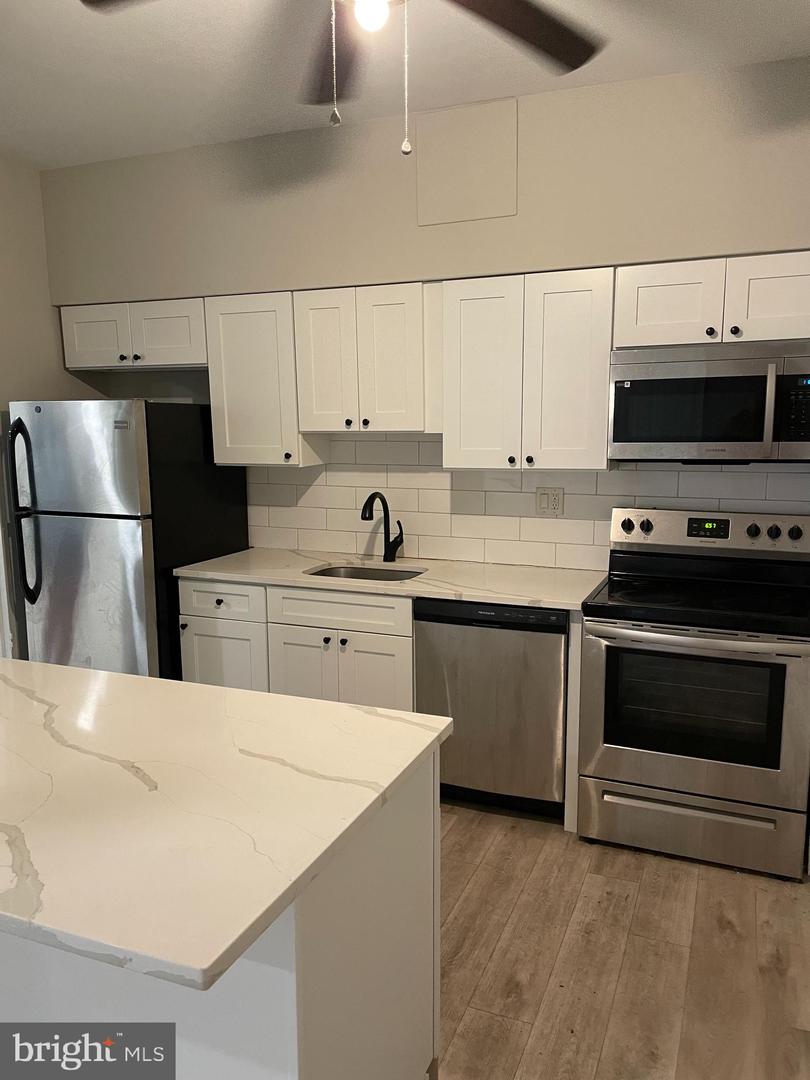 107 CHESTNUT PL #107