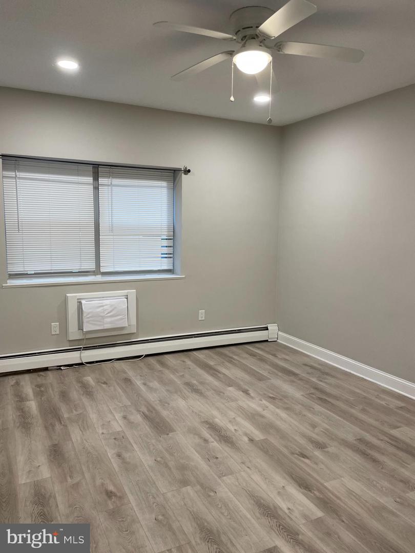 107 CHESTNUT PL #107