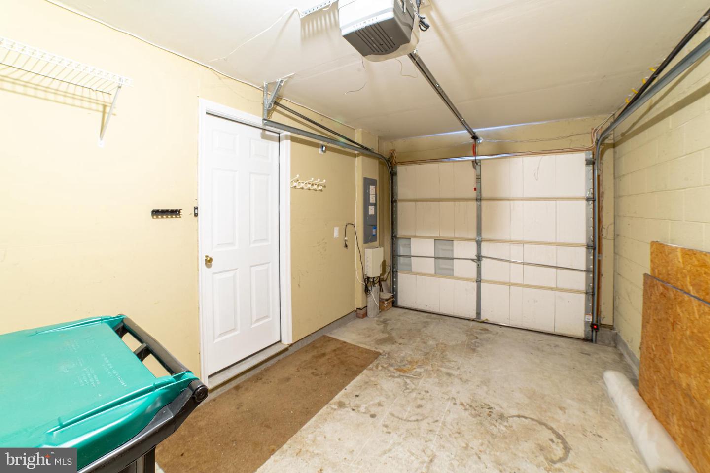 68 Colts Neck Dr