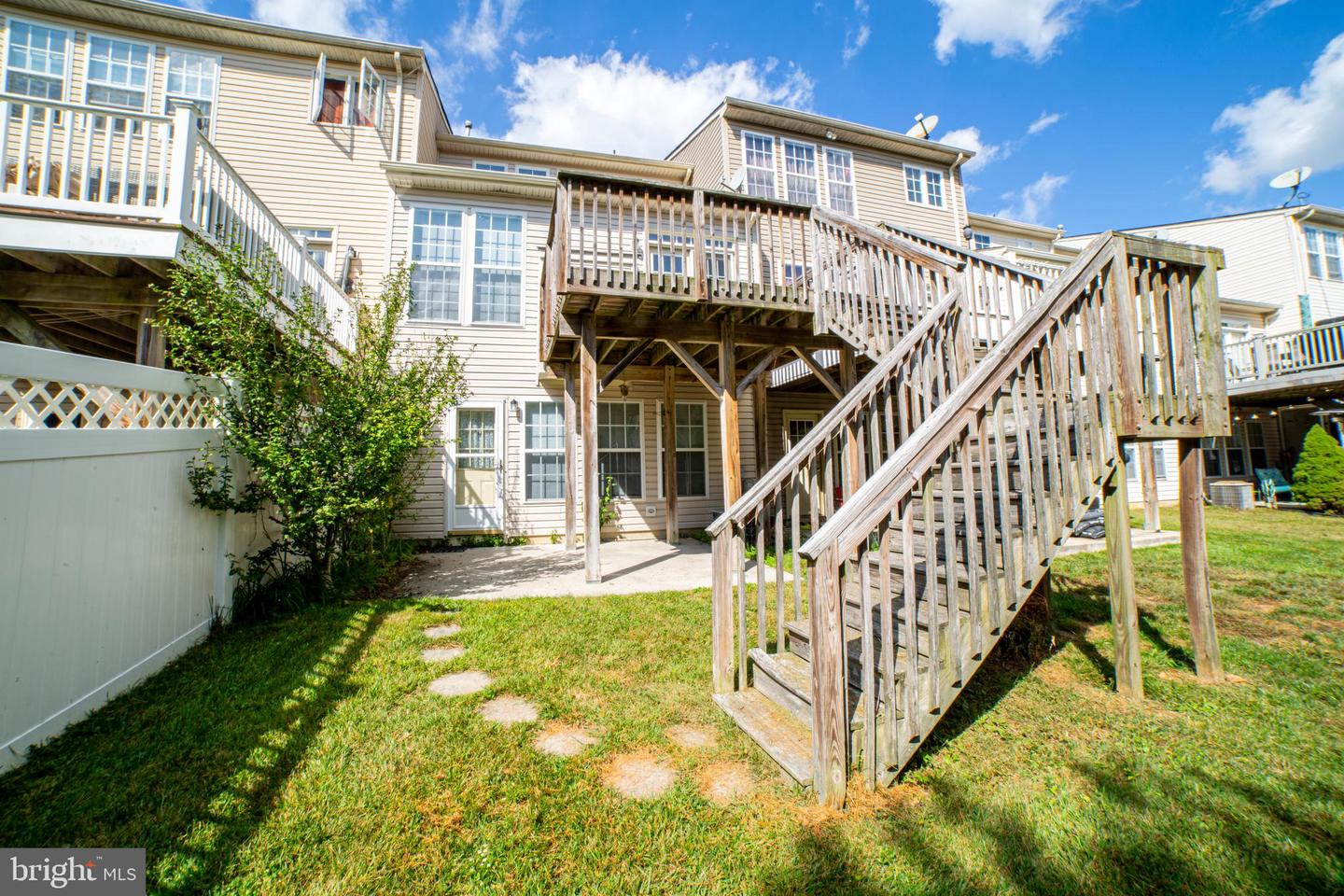 68 Colts Neck Dr