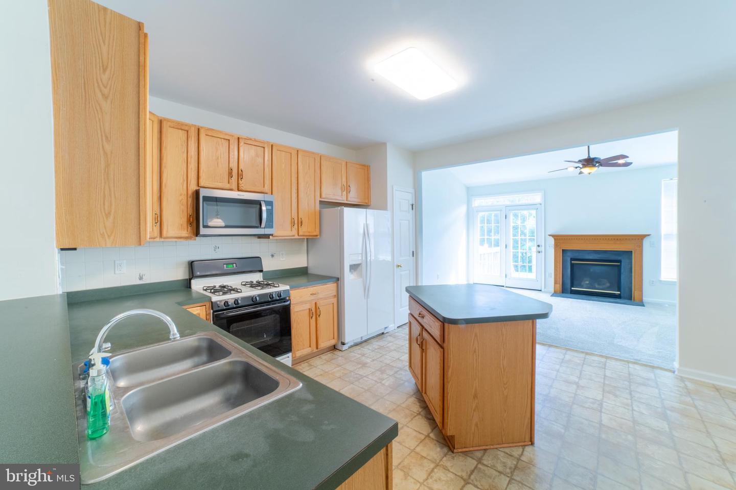 68 Colts Neck Dr