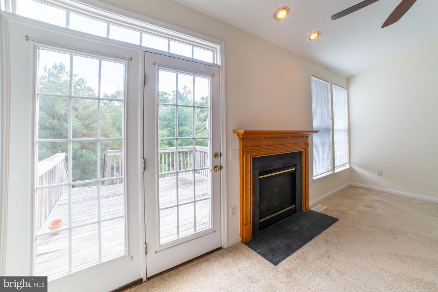 68 Colts Neck Dr