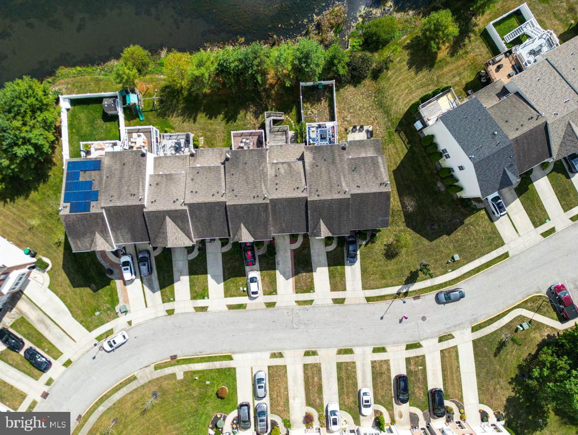 68 Colts Neck Dr
