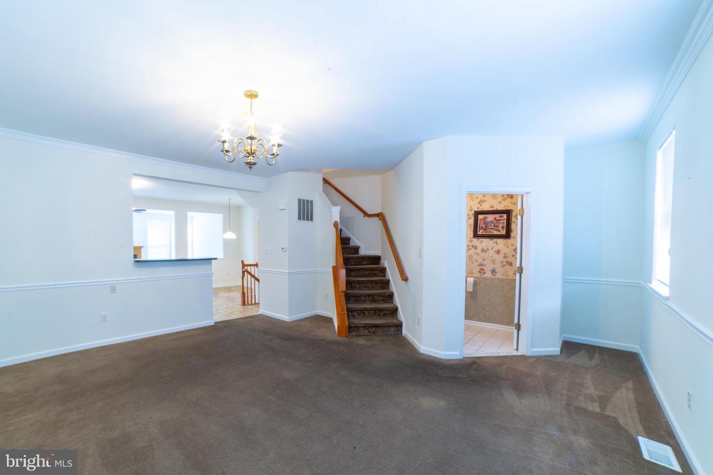 68 Colts Neck Dr