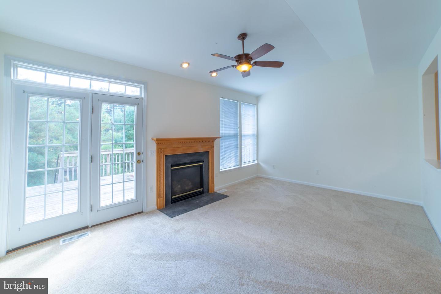 68 Colts Neck Dr