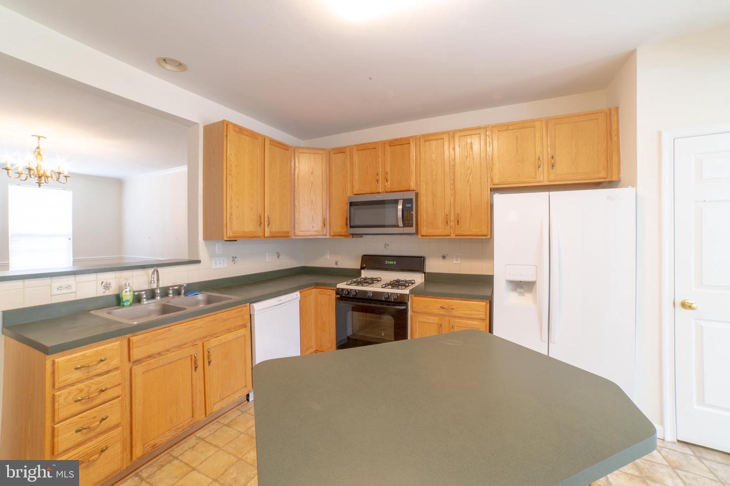 68 Colts Neck Dr