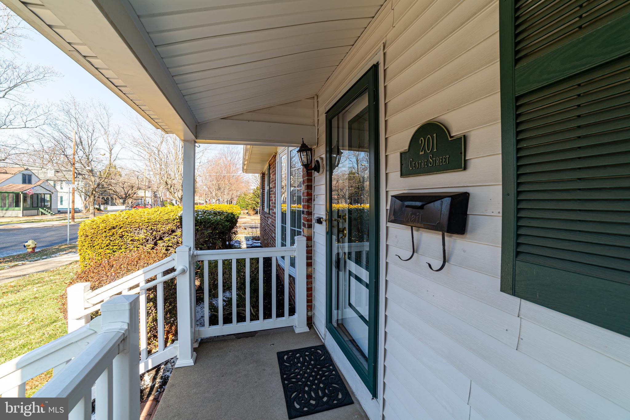 201 Centre St