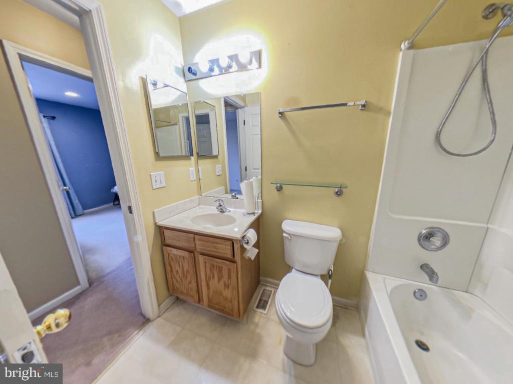 32 High Meadows Dr