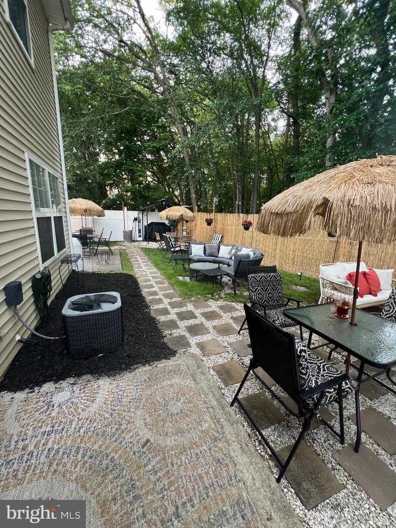 44 Meadowrue Ln