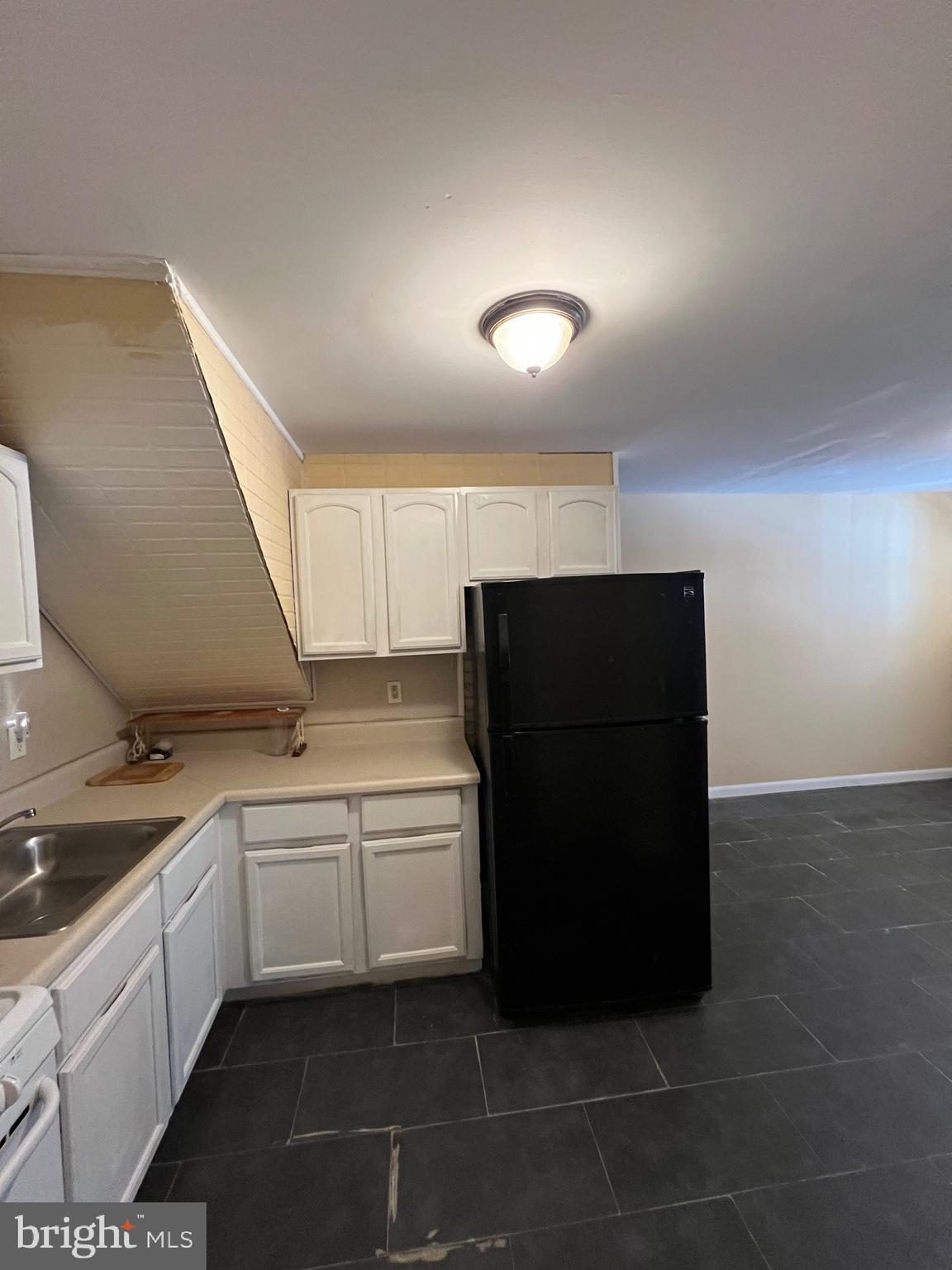 2435 WAINWRIGHT STREET