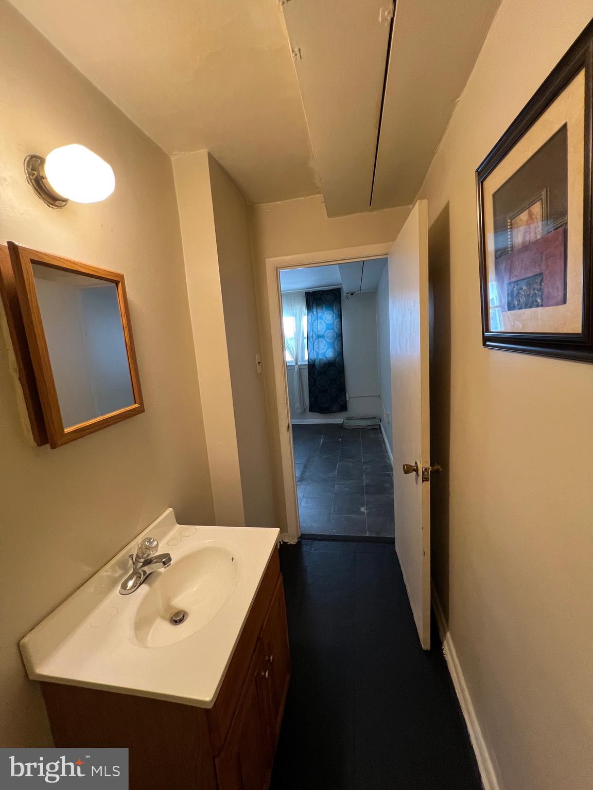 2435 WAINWRIGHT STREET