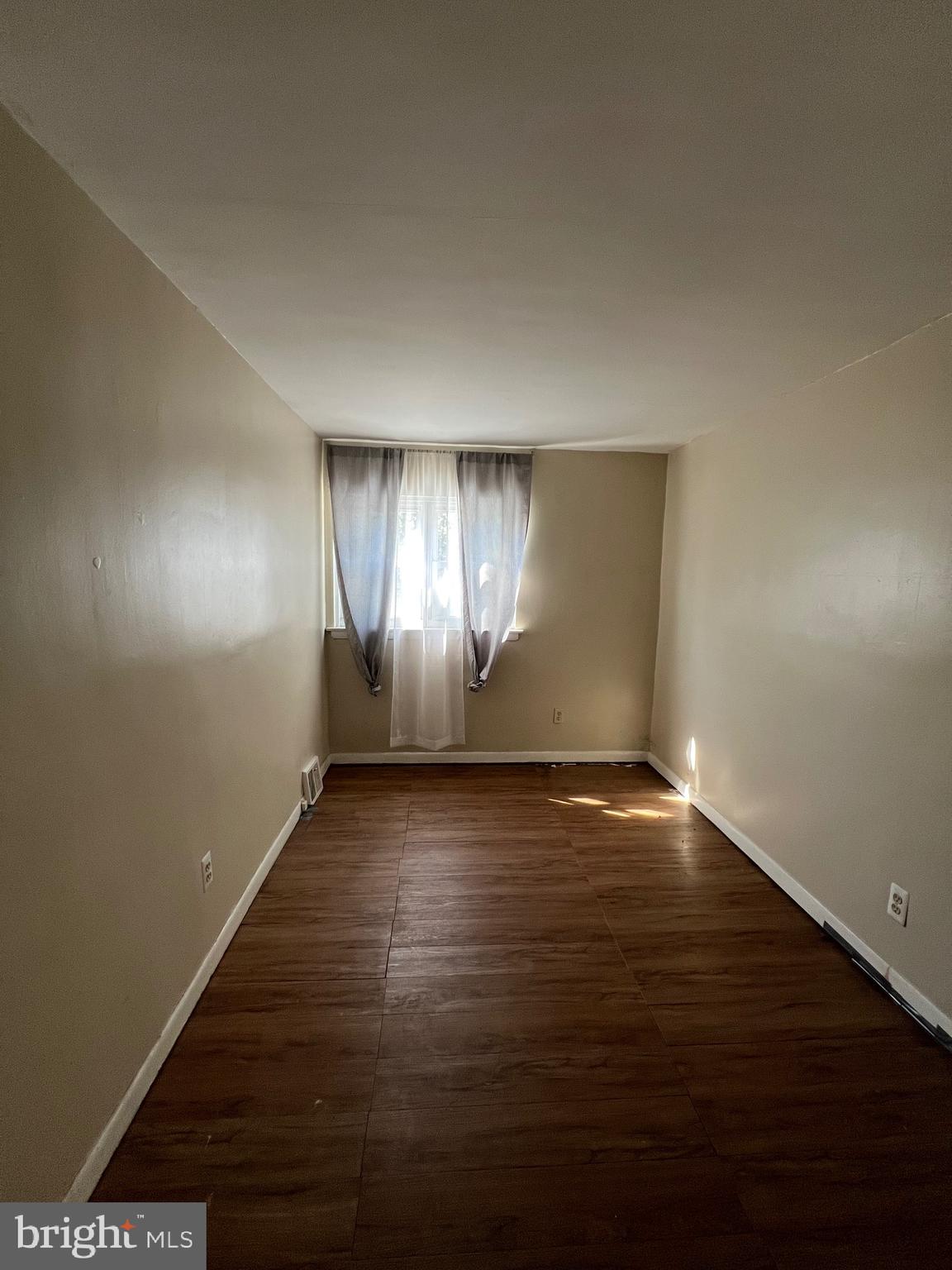 2435 WAINWRIGHT STREET