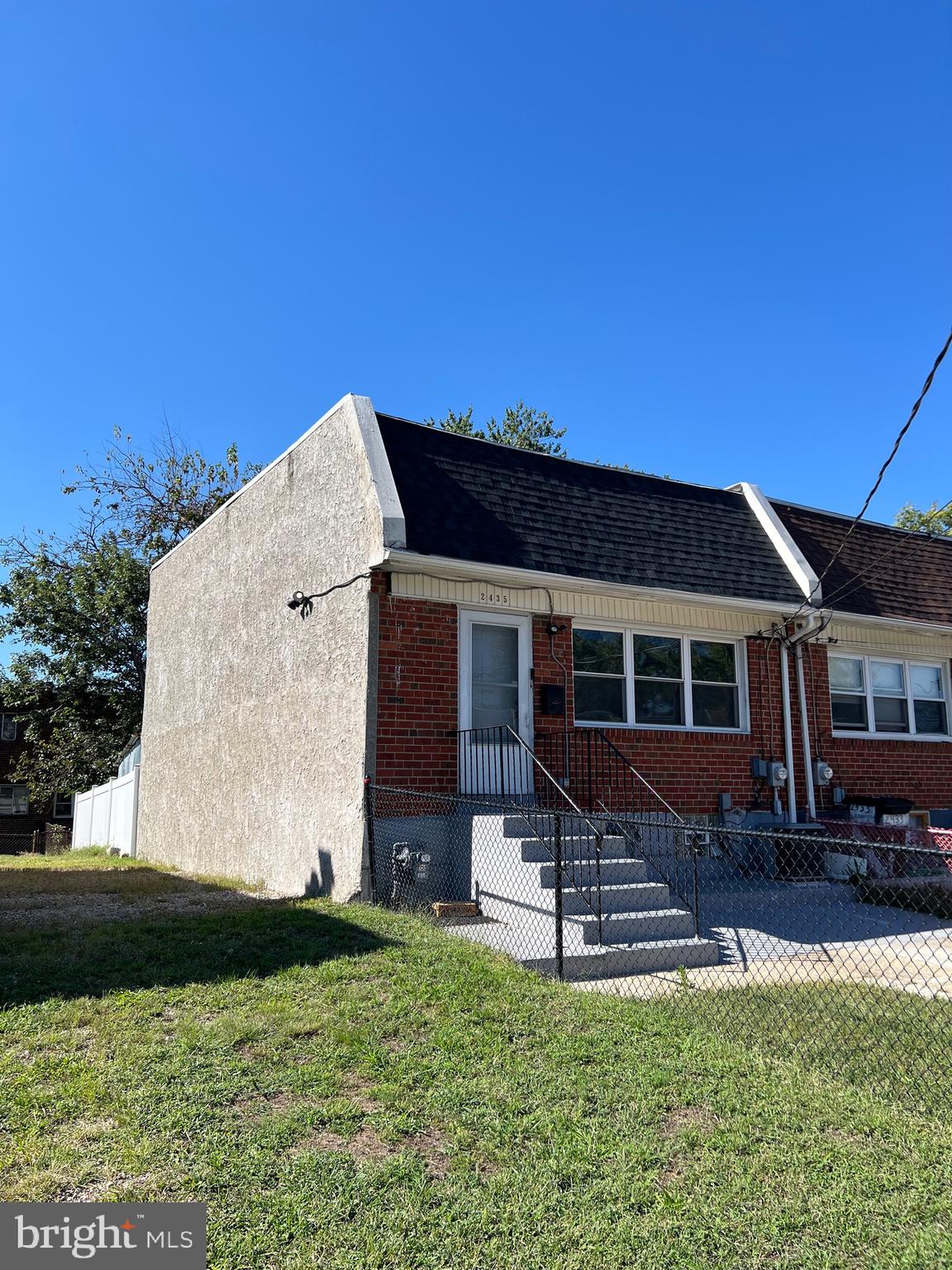 2435 WAINWRIGHT STREET