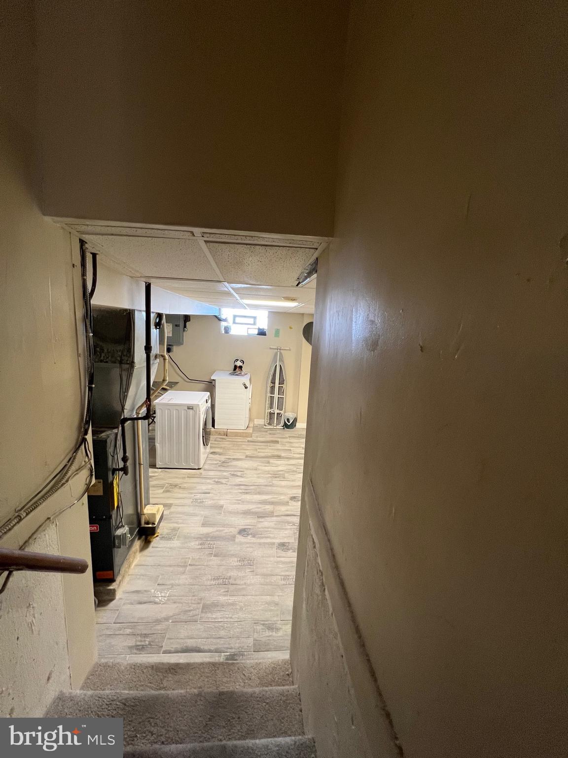 2435 WAINWRIGHT STREET