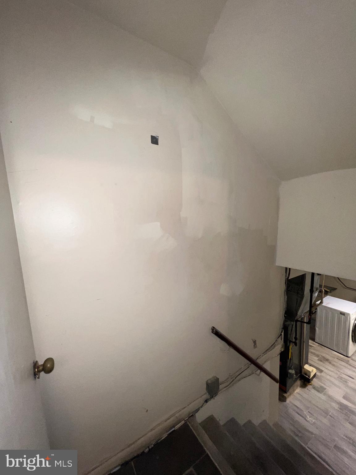 2435 WAINWRIGHT STREET