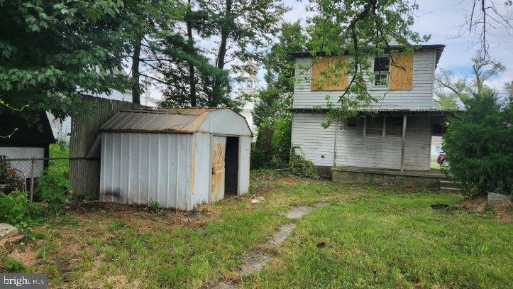 1639 N Main St