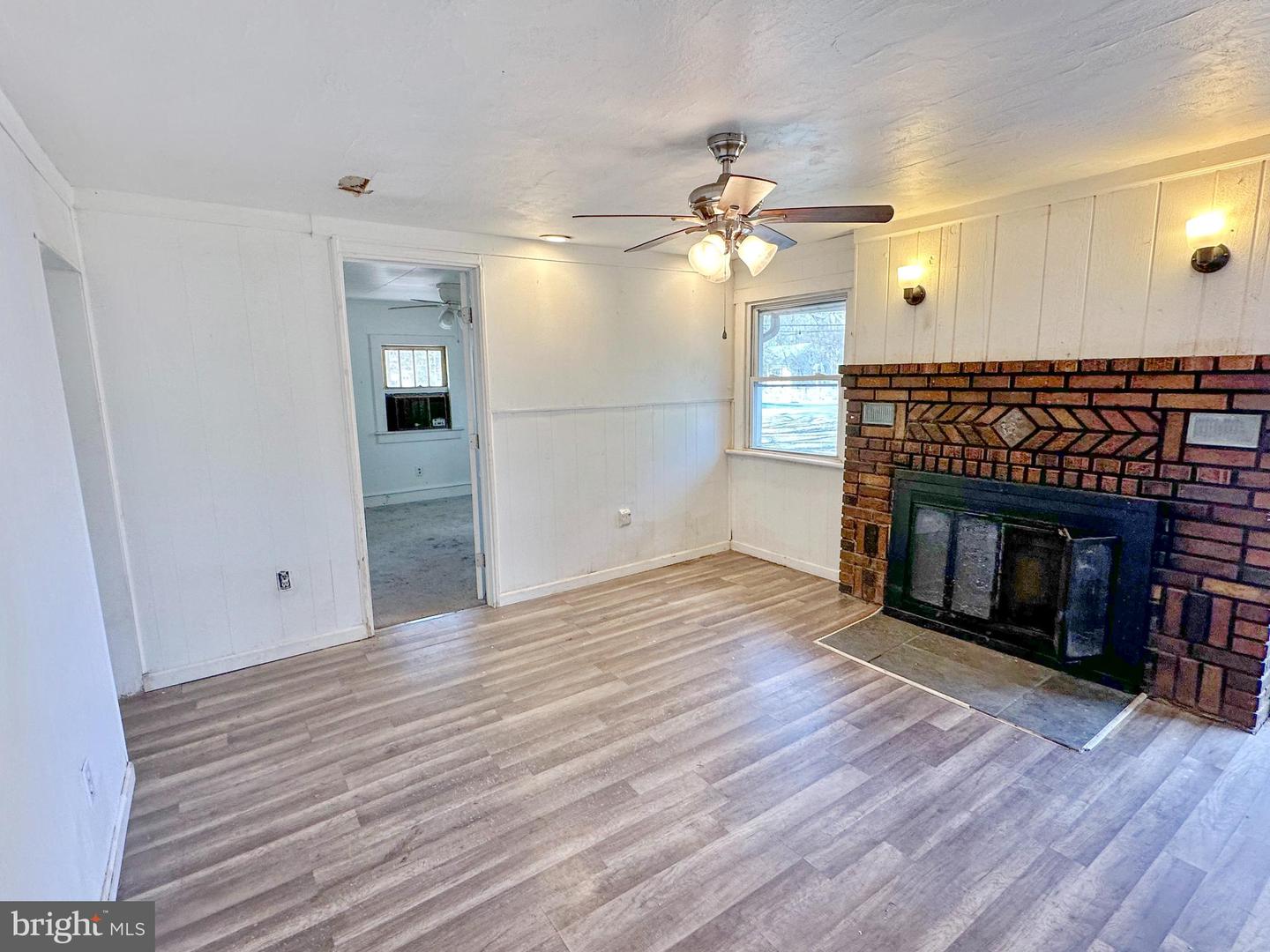 2397 Harding Hwy
