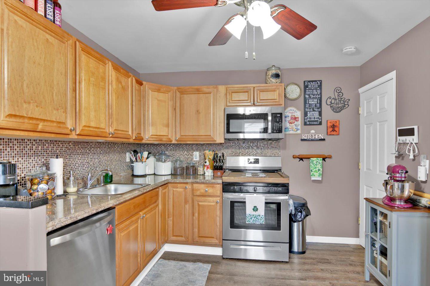 1111 Delsea Dr
