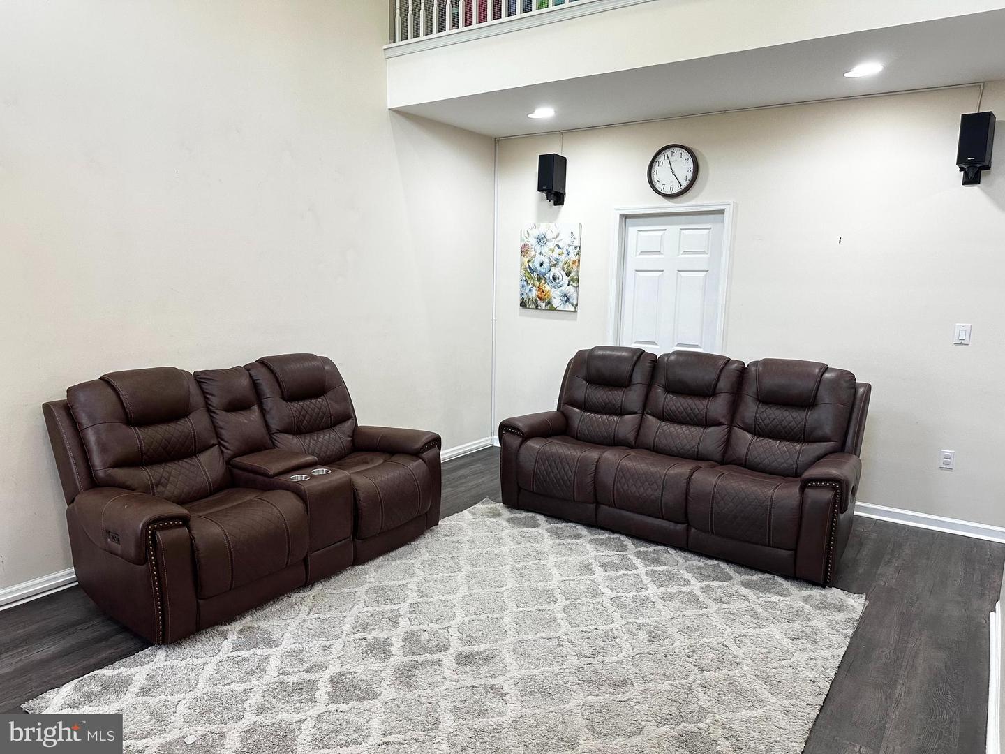 57 SANDSTONE RD