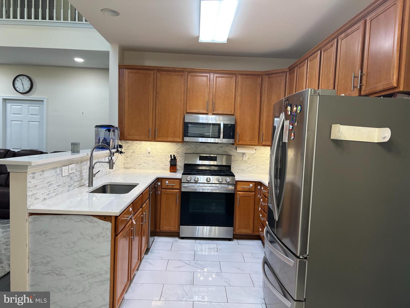 57 SANDSTONE RD