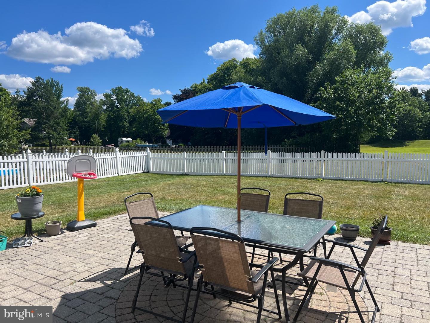 57 SANDSTONE RD