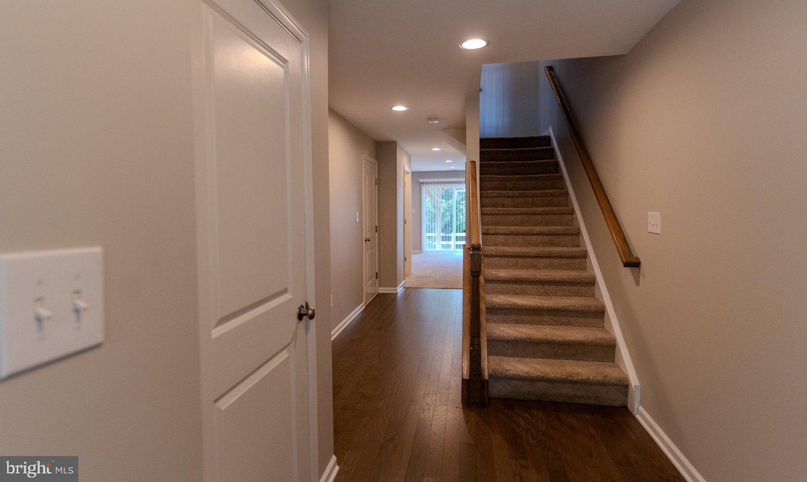 1606 HIGHTS FARM RD