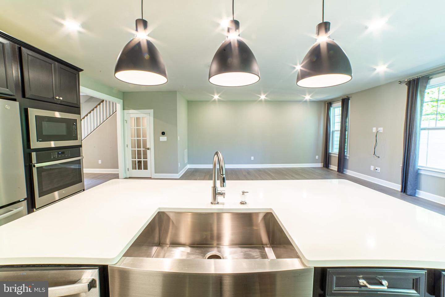 237 W Ponds Edge Dr