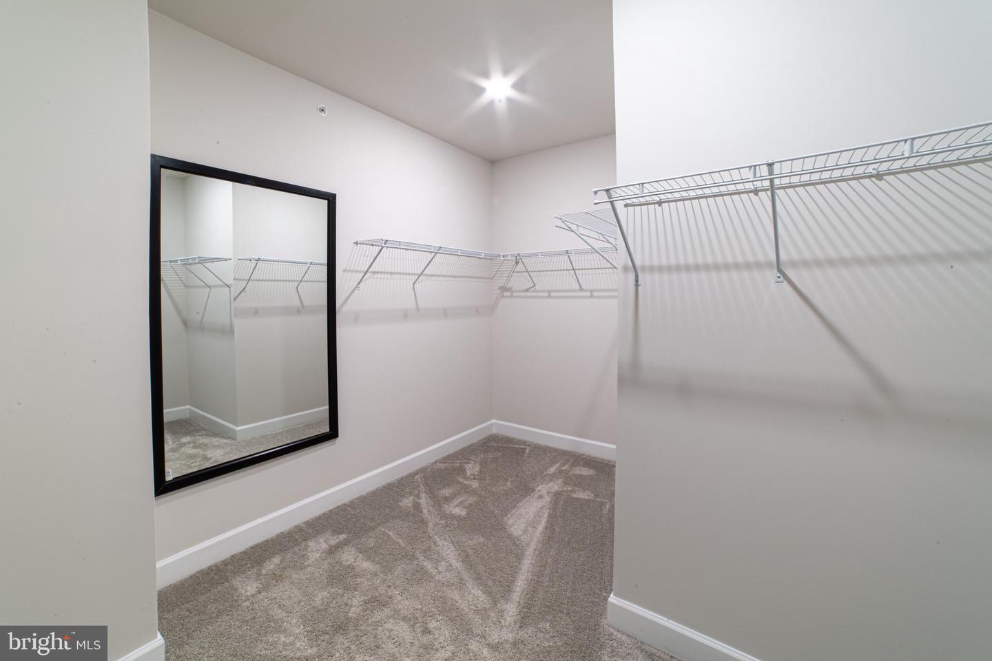 237 W Ponds Edge Dr