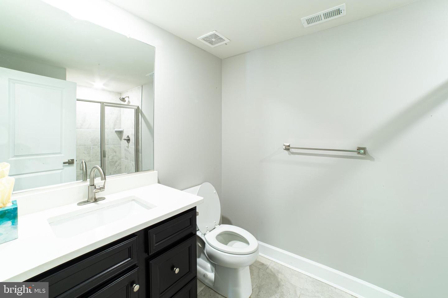 237 W Ponds Edge Dr