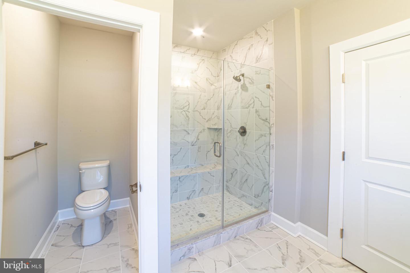 237 W Ponds Edge Dr