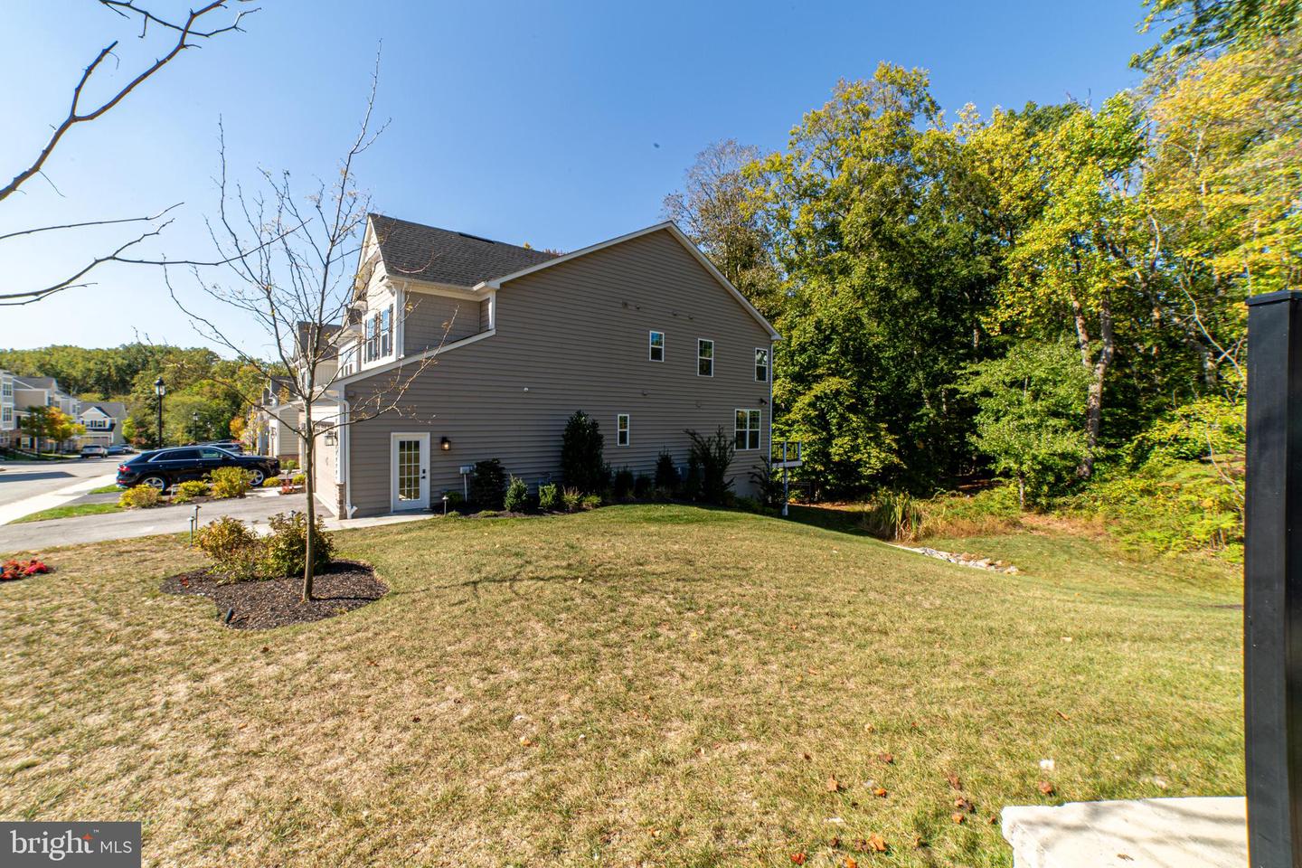 237 W Ponds Edge Dr